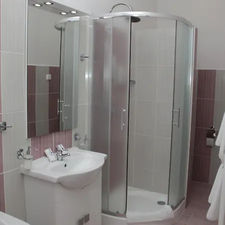 Ruzek Hotel 3*