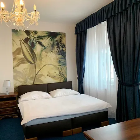 Hotel Ruzek 3*
